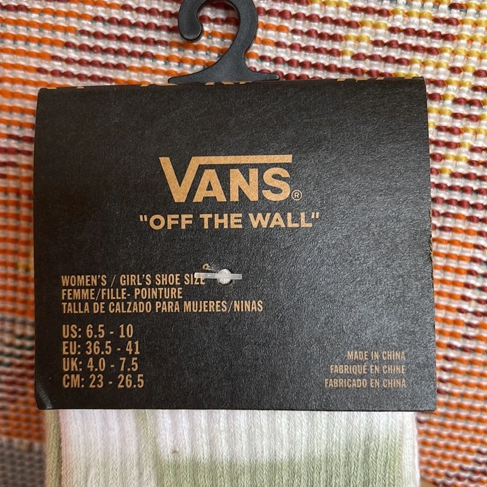 VANS “Off The Wall” Women’s socks   NWT